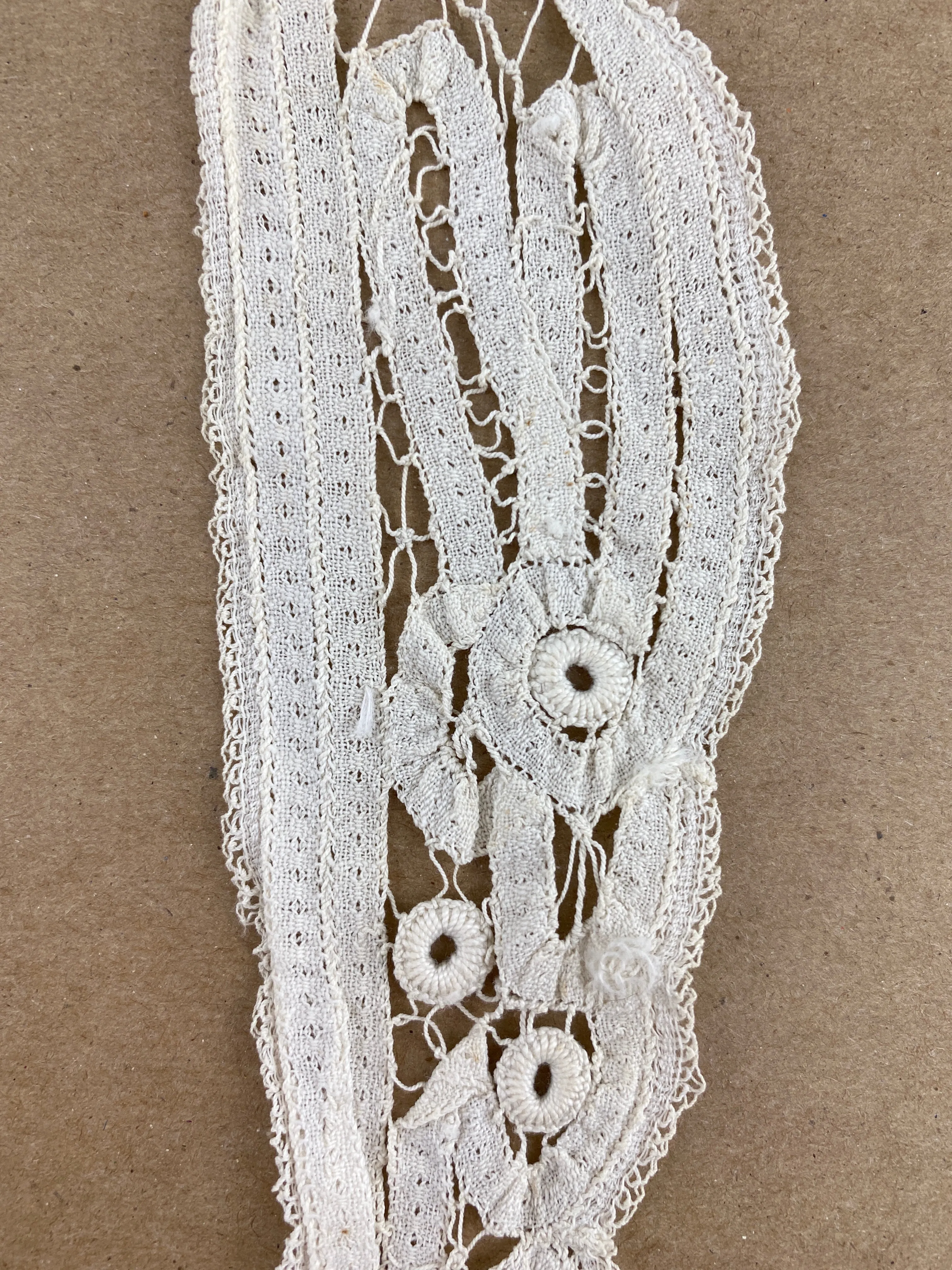 Antique Edwardian Cream Handwork Tape Lace Crochet Collar