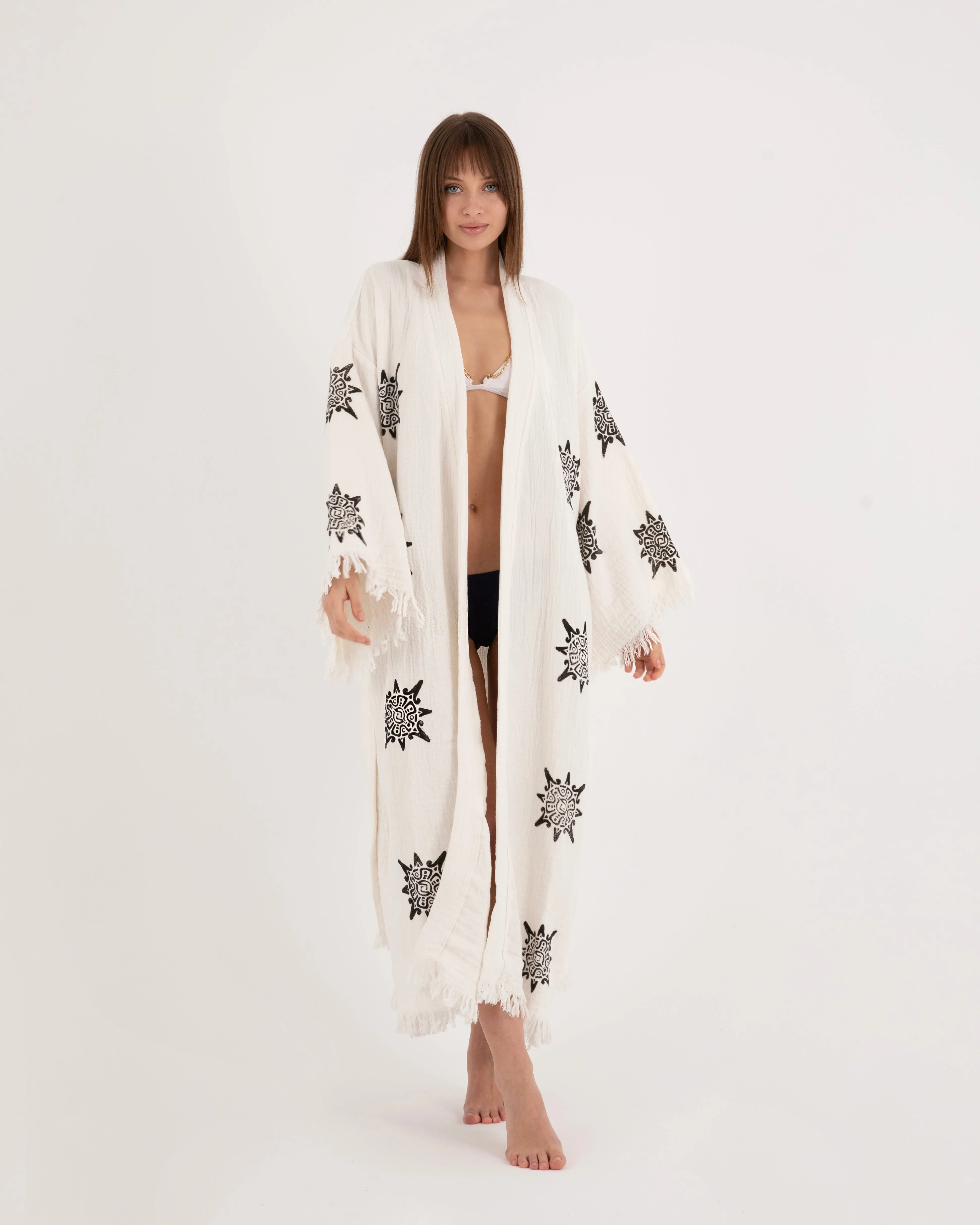 Black Wheel of Life Patterned White Kimono