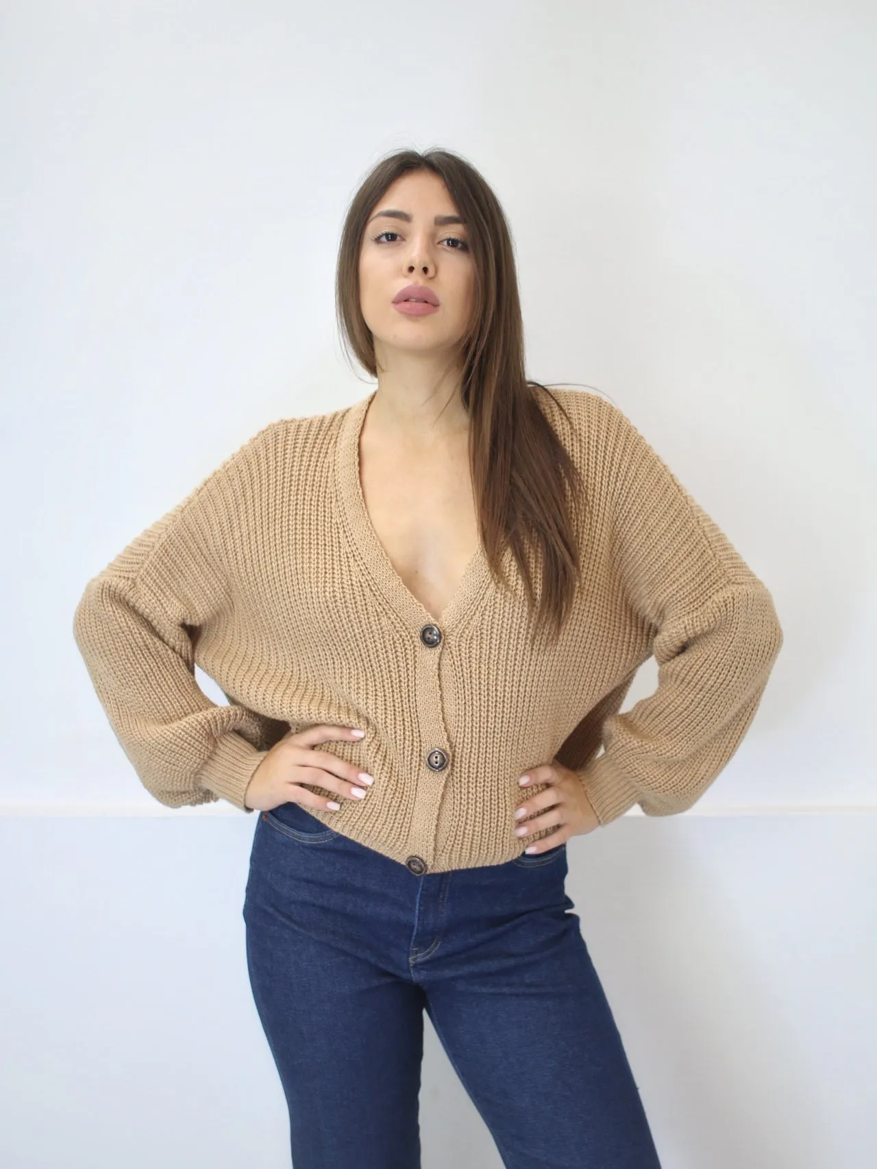 Cardigan in lana con tre bottoni