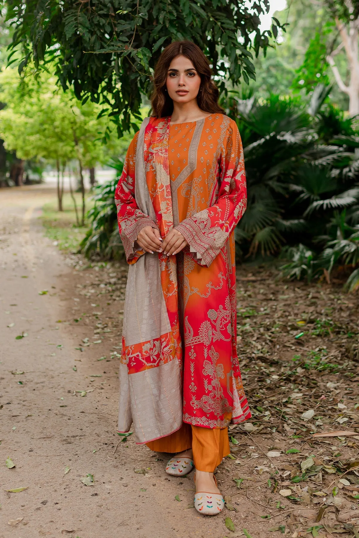 Charizma C-Print Linen Collection with Printed Wool Shawl – CPW-06