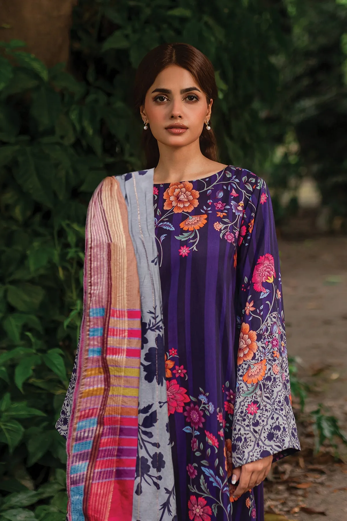 Charizma C-Print Linen Collection with Printed Wool Shawl – CPW-09