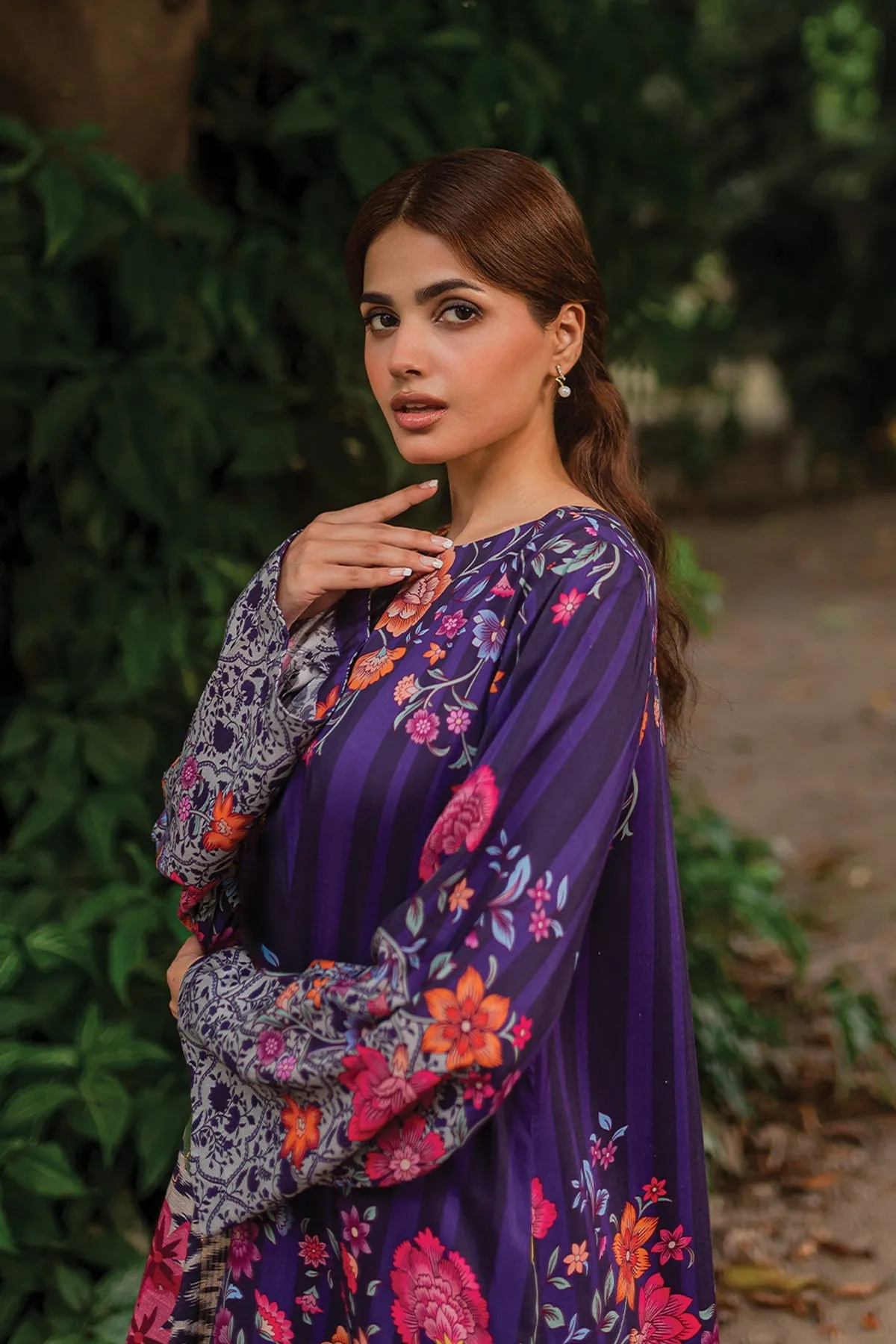 Charizma C-Print Linen Collection with Printed Wool Shawl – CPW-09