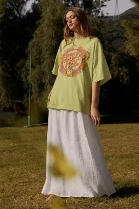 DAYDREAMER - FLEETWOOD MAC FLOWER CREST OS TEE