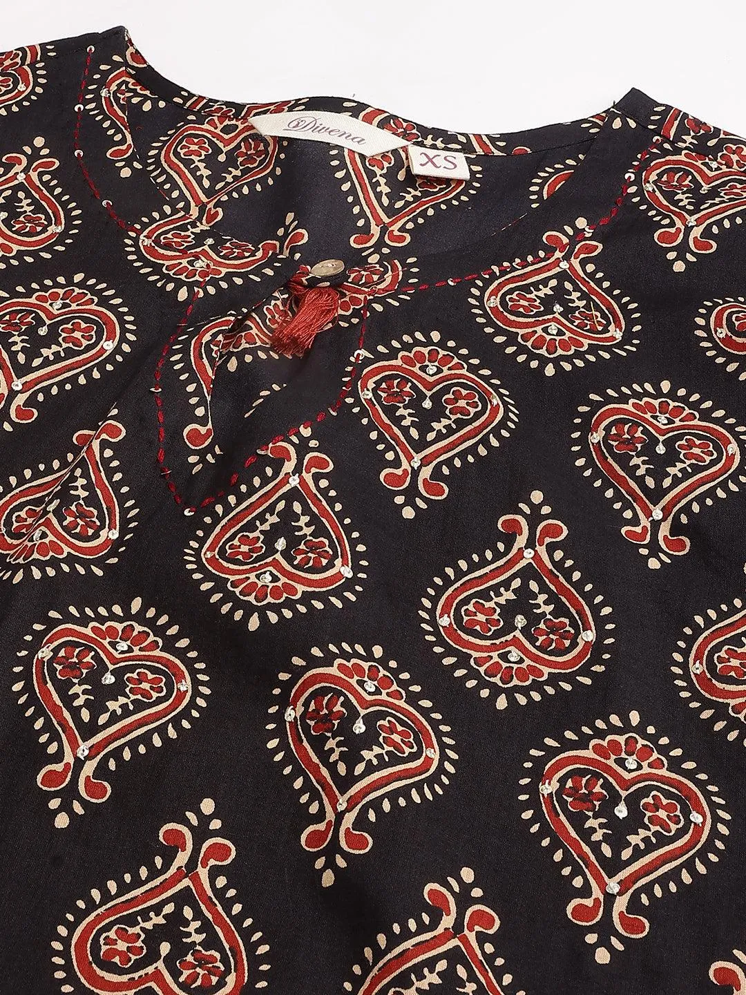 Divena Black and Red Cotton Buti Printed Kurta with hem Cuffed pant set