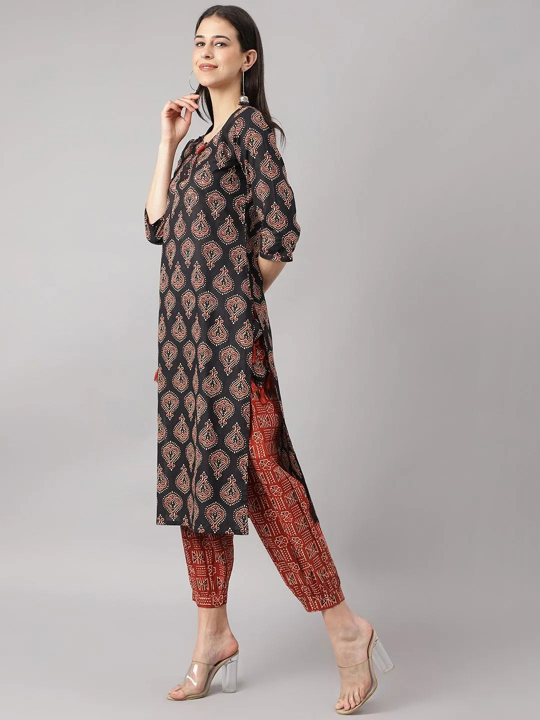 Divena Black and Red Cotton Buti Printed Kurta with hem Cuffed pant set