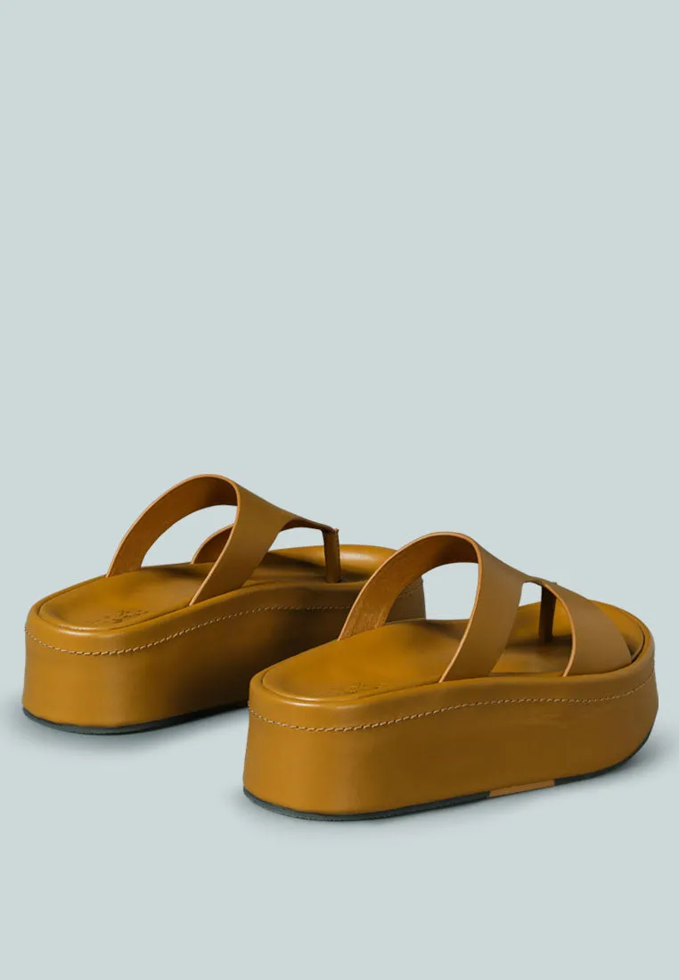 HATHAWAY Slip-On Platform Sandal in Tan