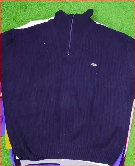 Lacoste Sweater 30 Pieces