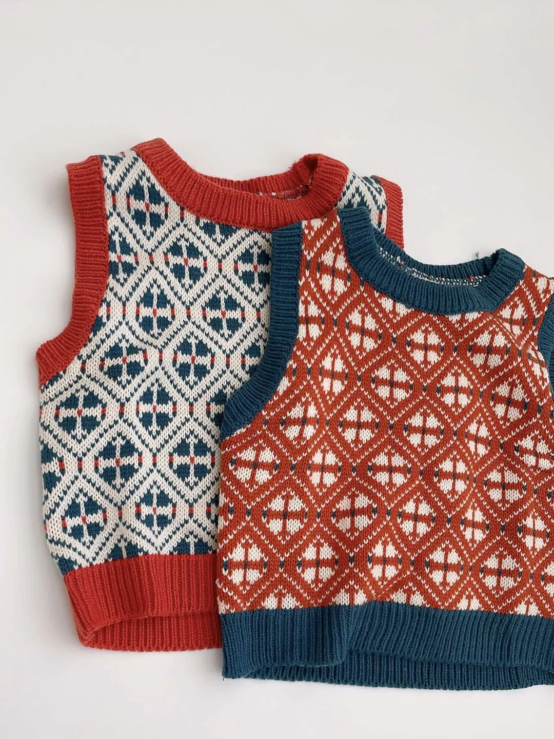 Loco Knit Vest _ 2Colours