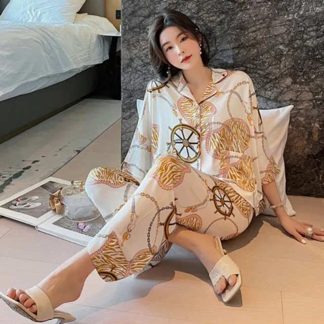 Luxury Spring Summer Pajamas Women's Printed Loose Cardigan Set Bat Sleeve Pants Home Suit Lightweight Homewear