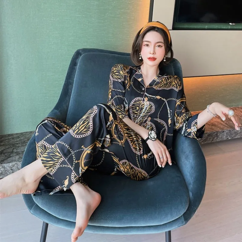 Luxury Spring Summer Pajamas Women's Printed Loose Cardigan Set Bat Sleeve Pants Home Suit Lightweight Homewear