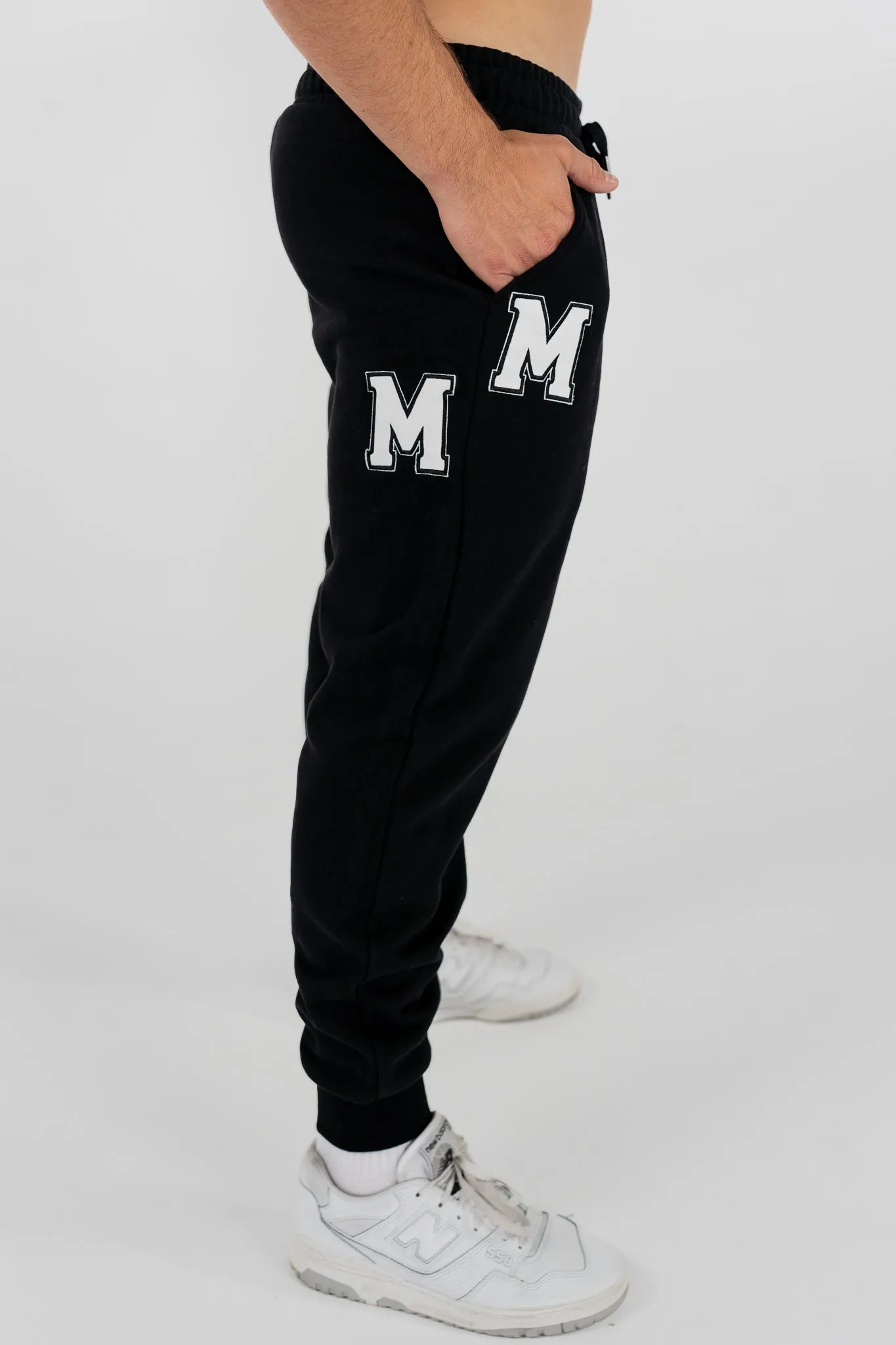 MM TRACKPANT IN BLACK