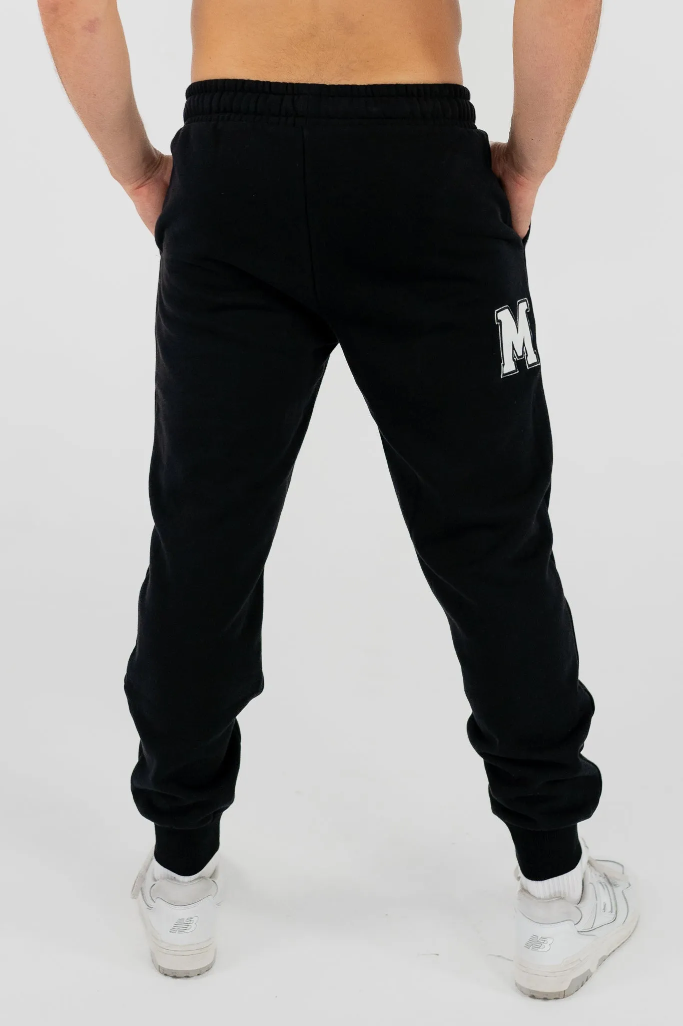 MM TRACKPANT IN BLACK