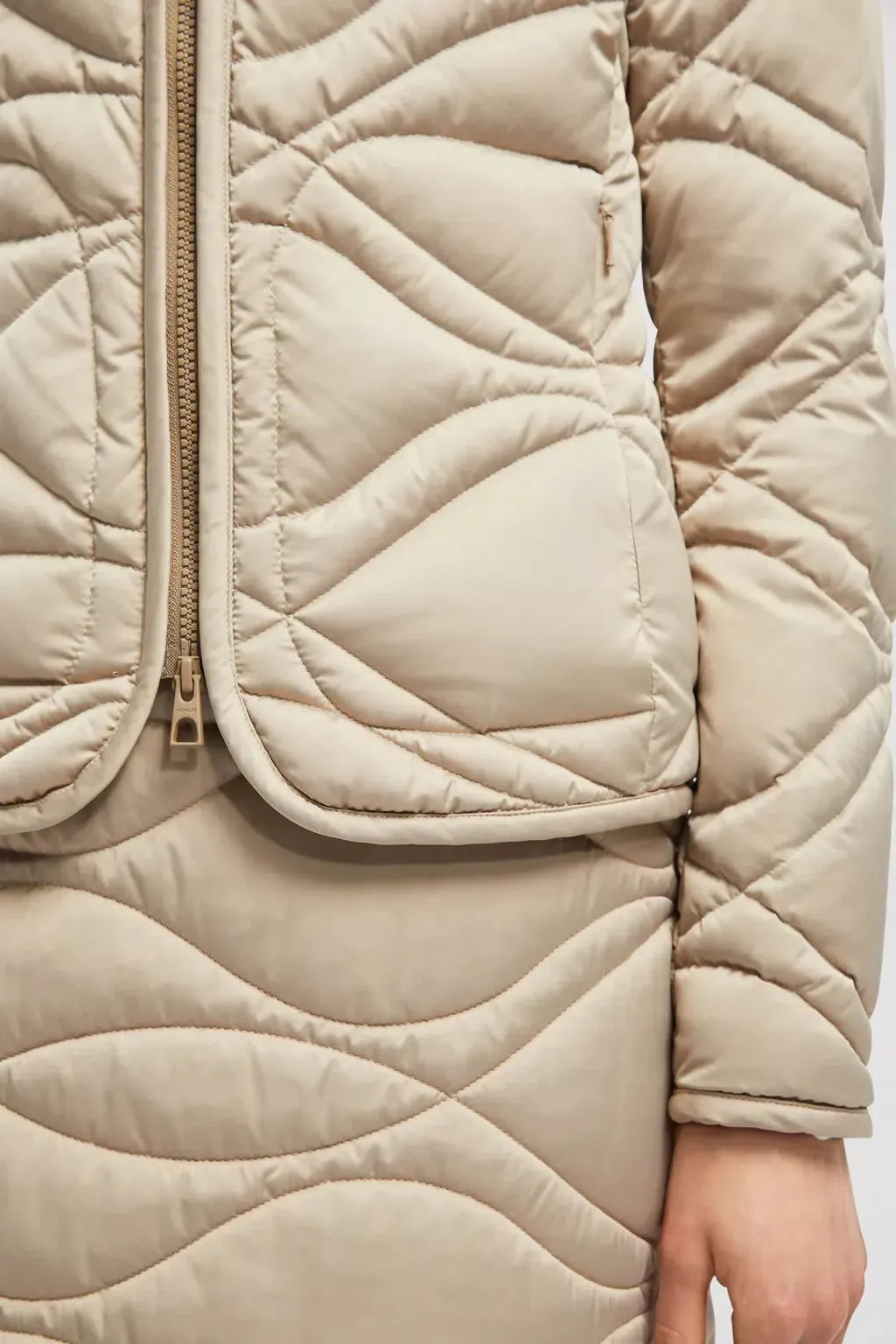 Pyrope Short Down Jacket