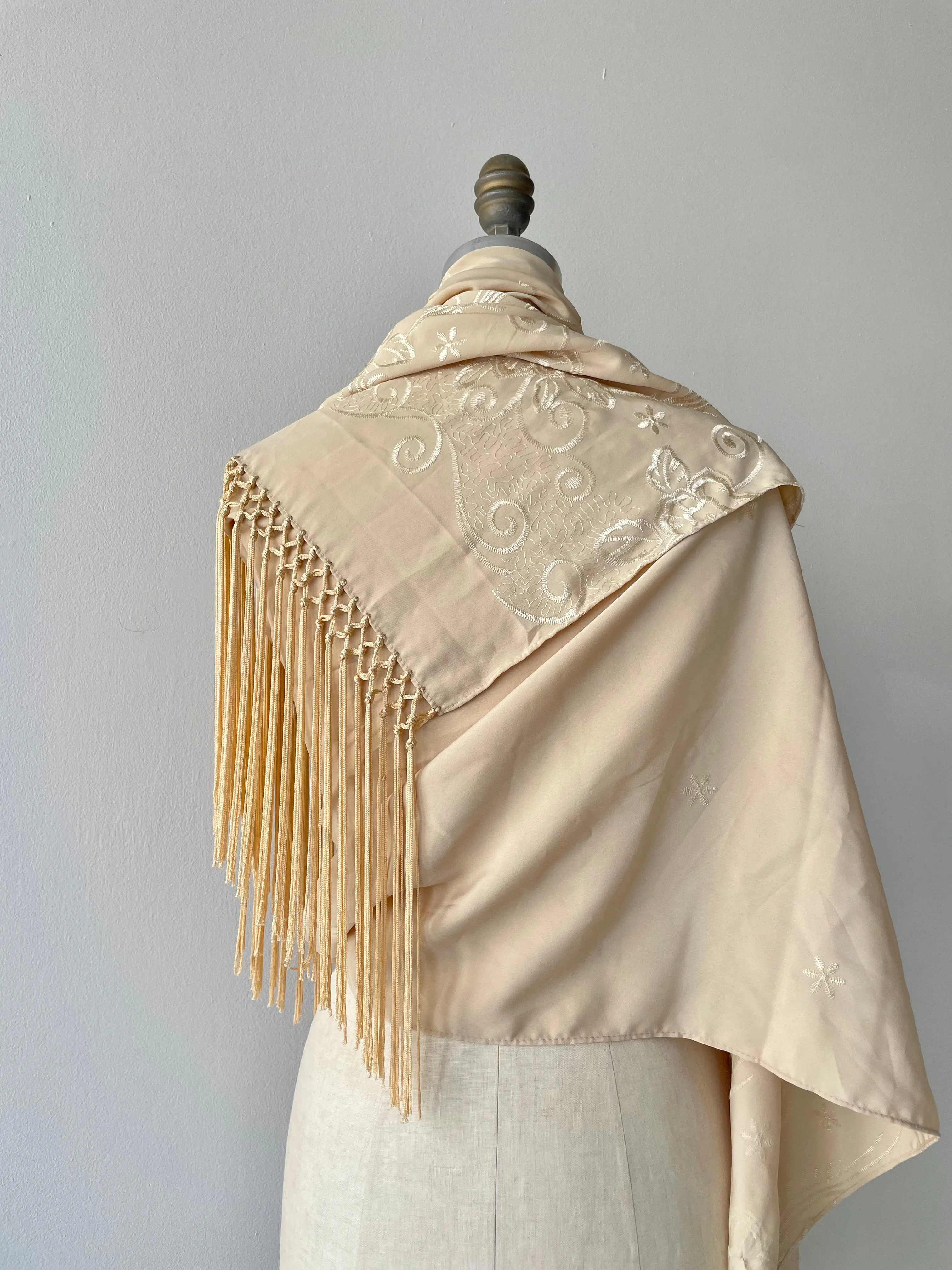 Singsong Piano Shawl