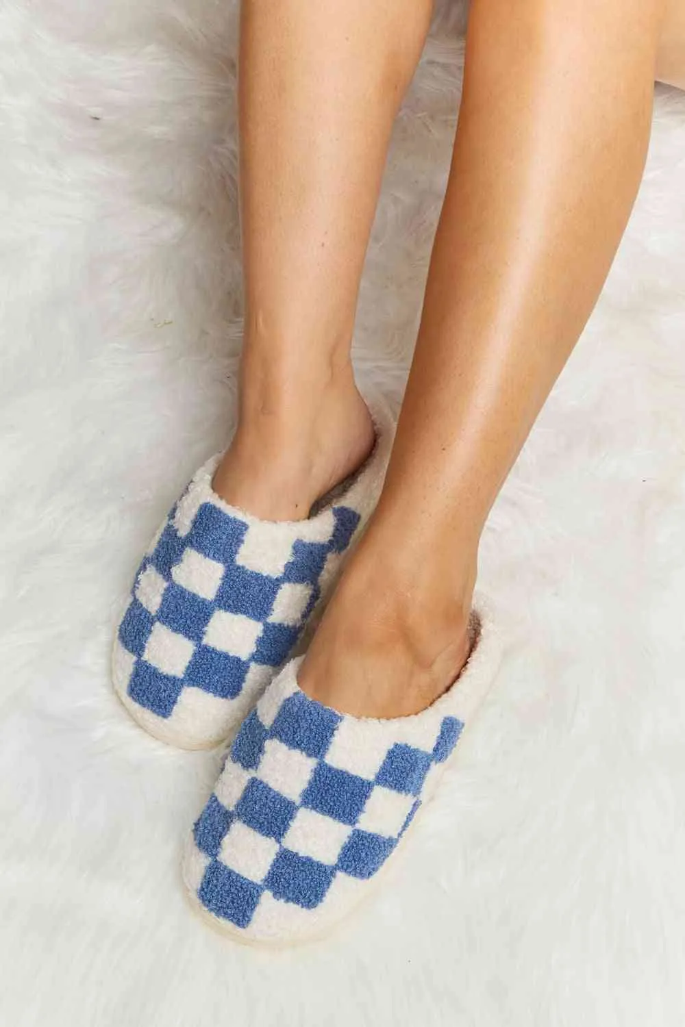 TEEK - Melody Checkered Plush Slippers