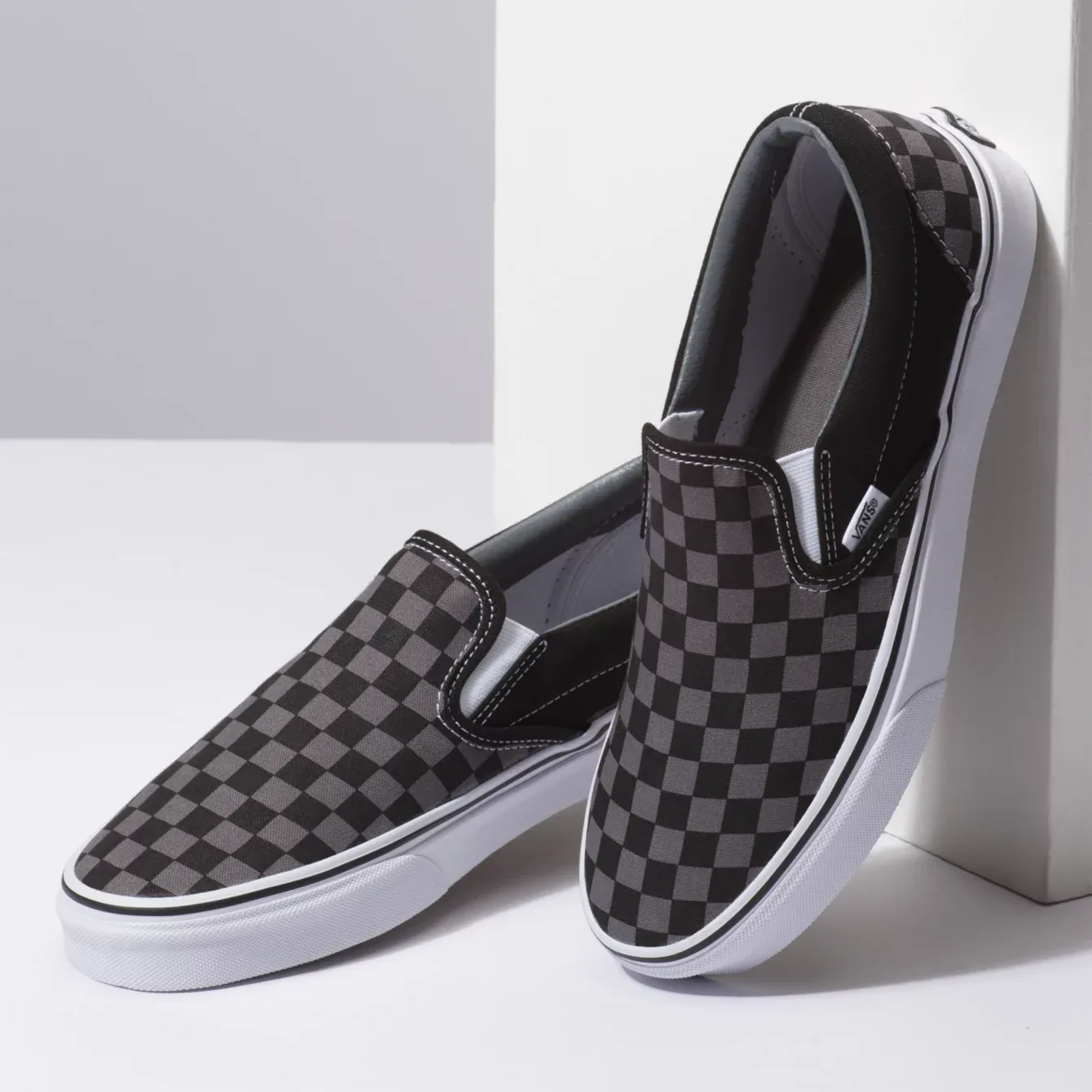 Vans Unisex Classic Slip On Checkerboard Shoes - Black / Pewter