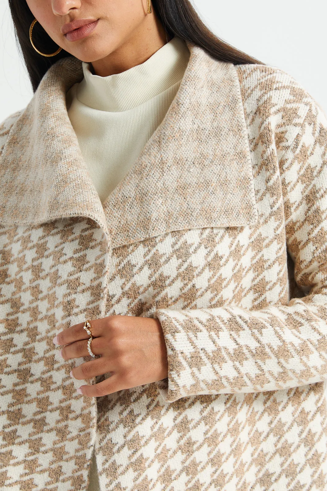 Women Beige And White Printed Longline Knitted Cardigan